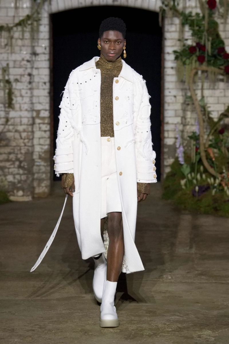 00001-mithridate-fall-2022-ready-to-wear-details-paris-credit-jason-lloyd-evans.webp