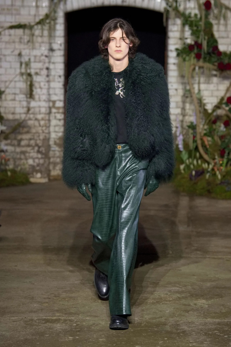 00047-mithridate-fall-2022-ready-to-wear-details-paris-credit-jason-lloyd-evans.webp
