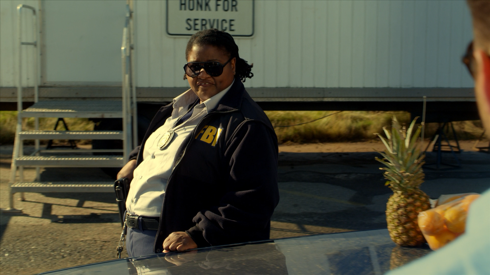 Call.Me.Fitz.S03E02.1080p.WEB-DL.H.264.Rus.Eng-@EniaHD.png