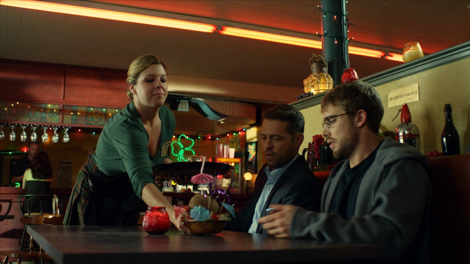 Call.Me.Fitz.S03E06.1080p.WEB-DL.H.264.Rus.Eng-@EniaHD.png
