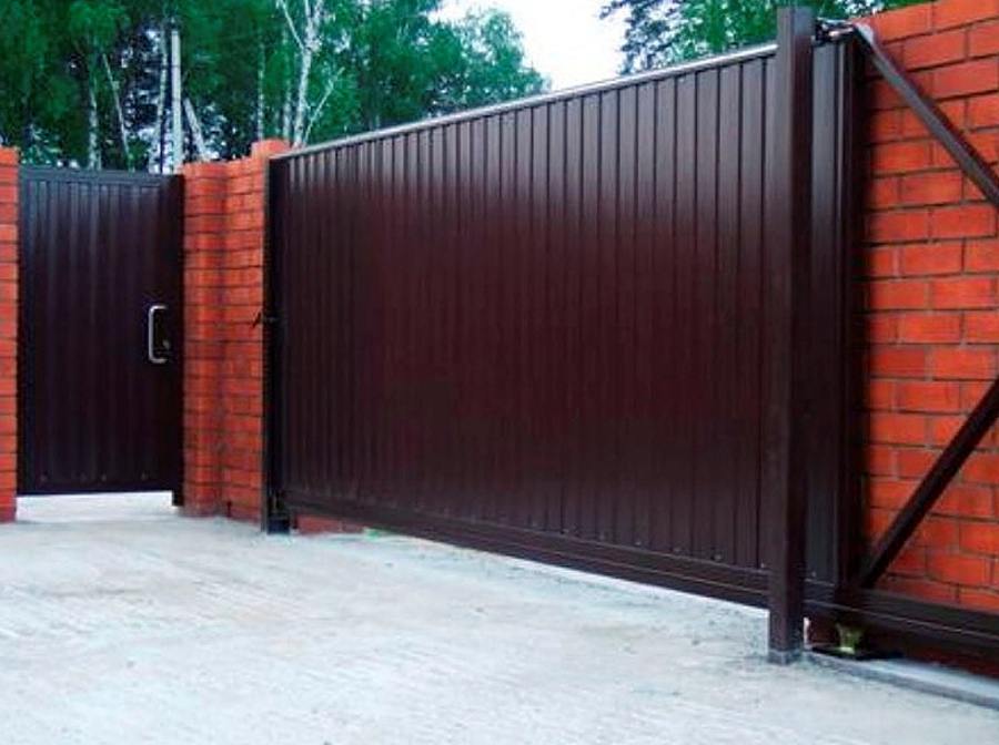 Обслуживание откатных ворот в Подольске: гарантия качества и надежности от компании