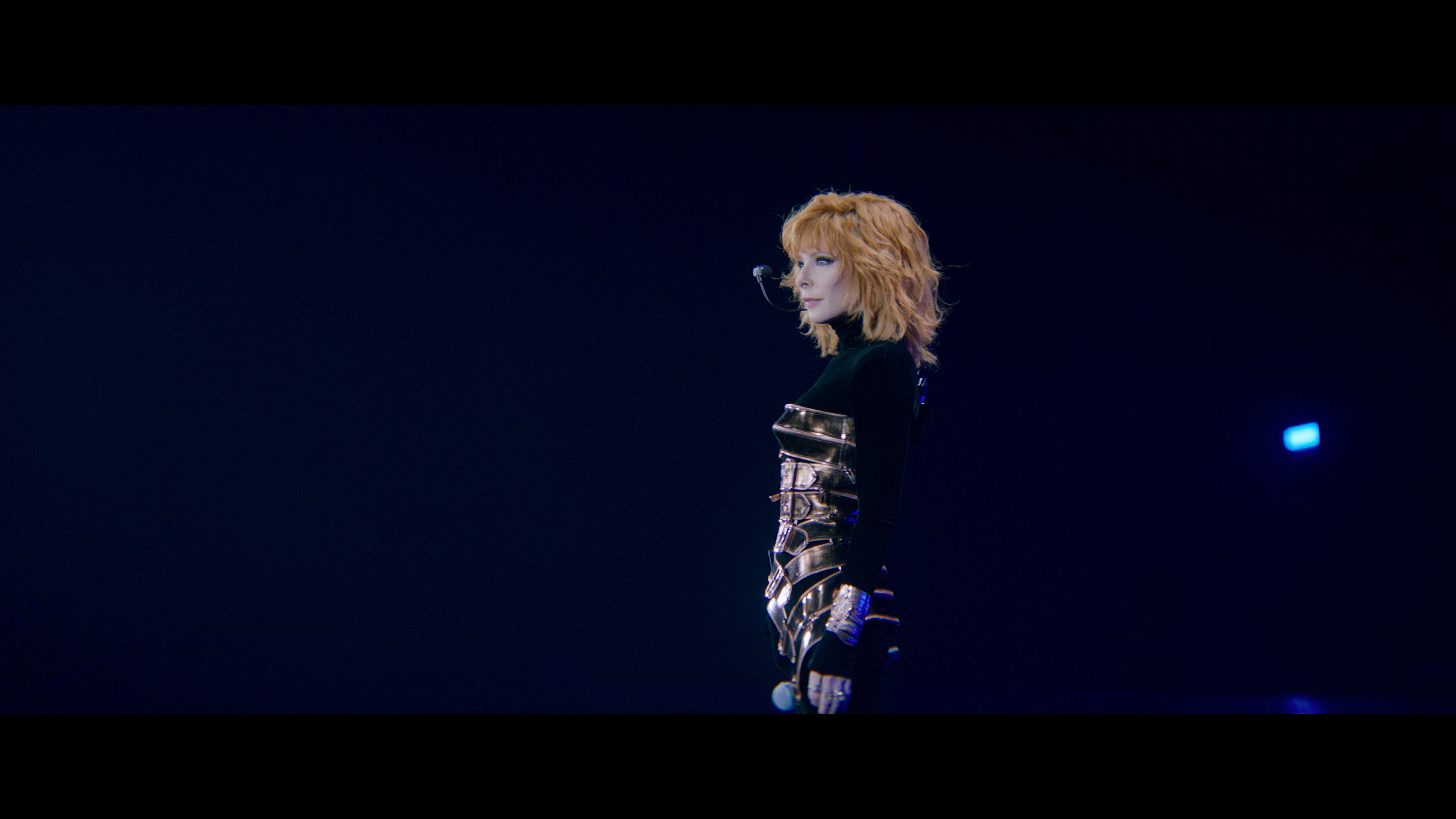Mylene Farmer 2019 - Le Film.UHDBDRemux.HDR.mkv_20240928_155751.582.png