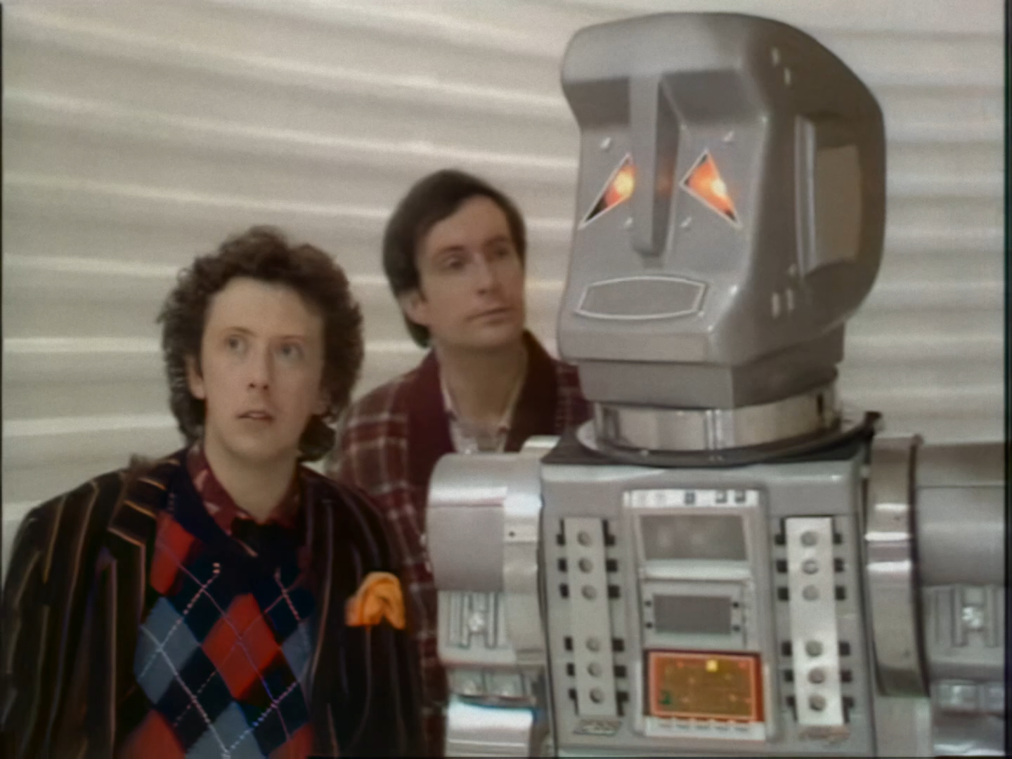 Hitchhiker's.02 1080.mkv_snapshot_27.11.040.png