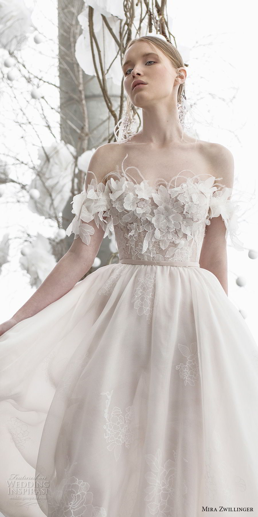 mira-zwillinger-2018-bridal-off-the-shoulder-strapless-s_002.jpg