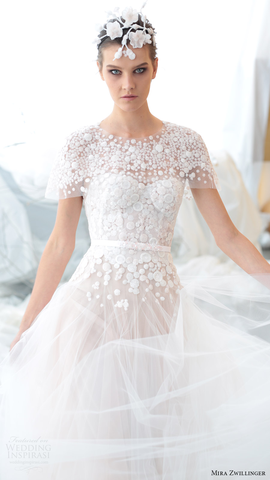 mira-zwillinger-bridal-2017-strapless-sweetheart-aline-w_006.jpg