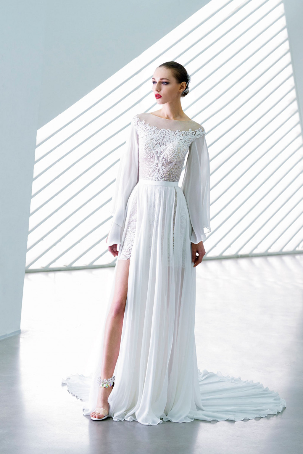 dany_tabet-bridal-2018-2019bluebox-1161_f-resp2400v.jpg