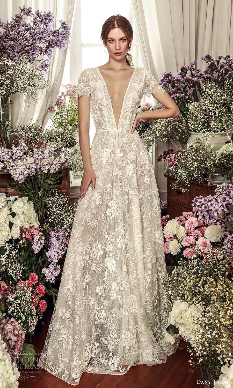 dany-tabet-2021-belle-fleur-bridal-short-sleeve-plunging-v-n.jpg