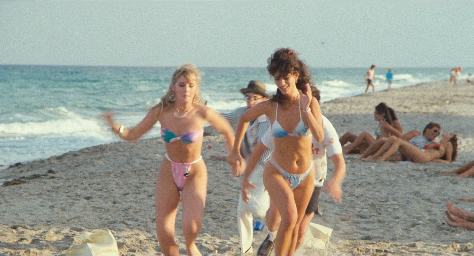 Revenge.of.the.Nerds.II.Nerds.in.Paradise.1987.1080p.AMZN.WEB-DL.DDP2.0.H.264-ABM.mkv_20250125_202649.501.png