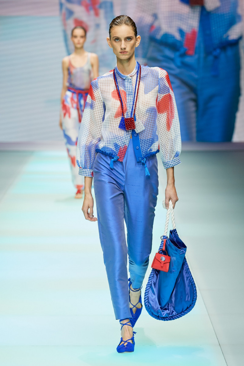 00096-Emporio-Armani-Spring-22-RTW-Milan-credit-gorunway.JPG