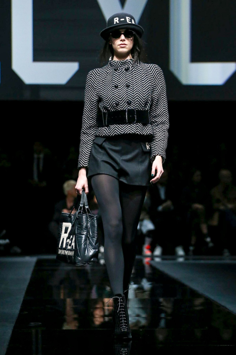 Emporio-Armani-RTW-FW20-Milan-6053-1582282286.jpg