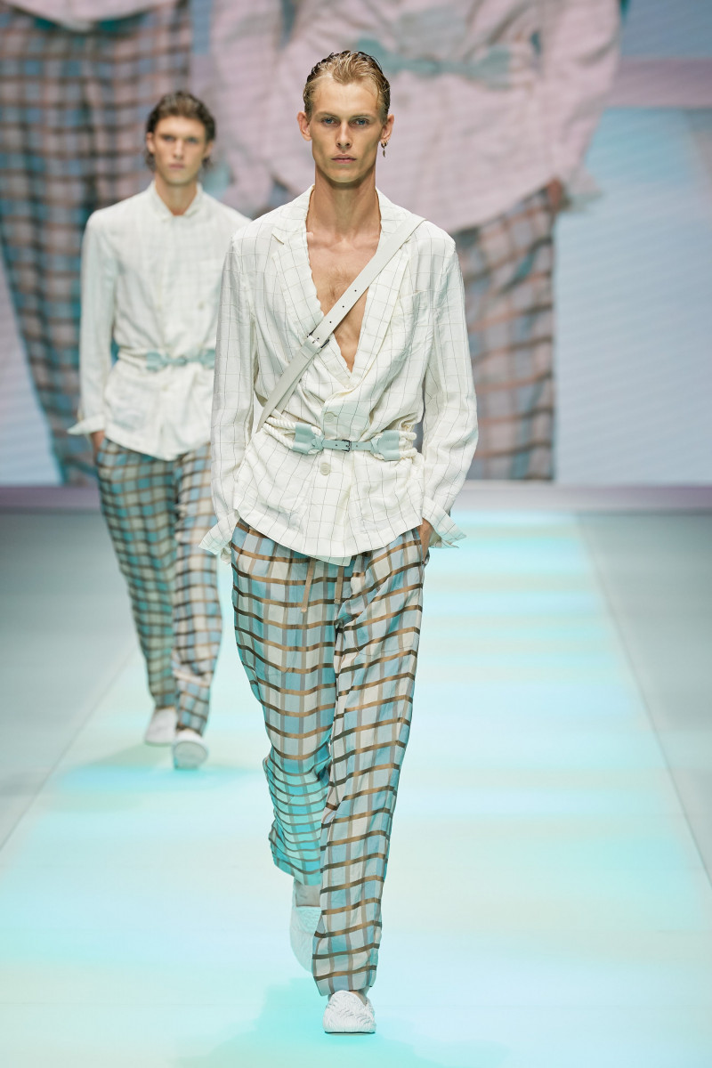 00055-Emporio-Armani-Spring-22-RTW-Milan-credit-gorunway.JPG