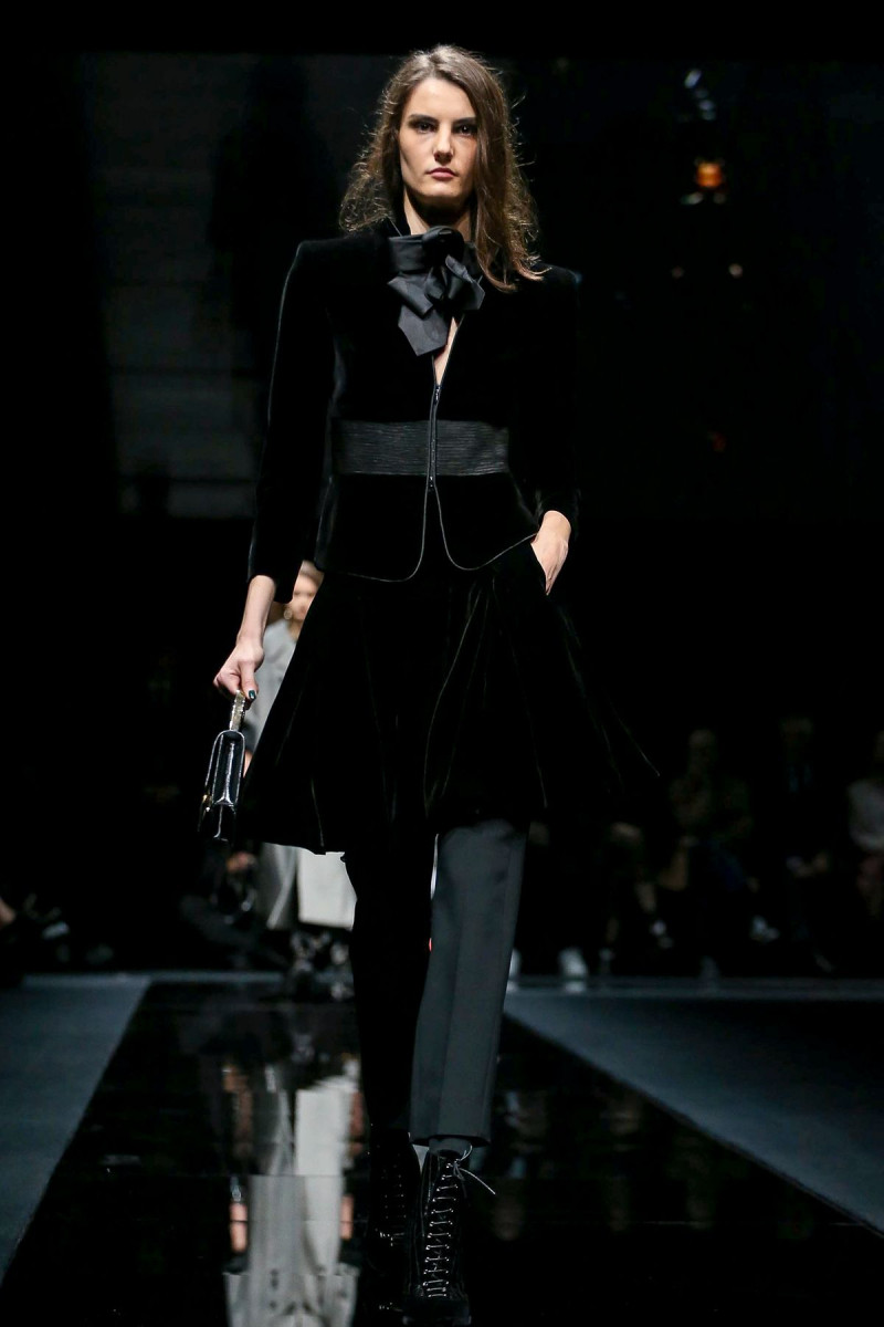 Emporio-Armani-RTW-FW20-Milan-6199-1582282432.jpg