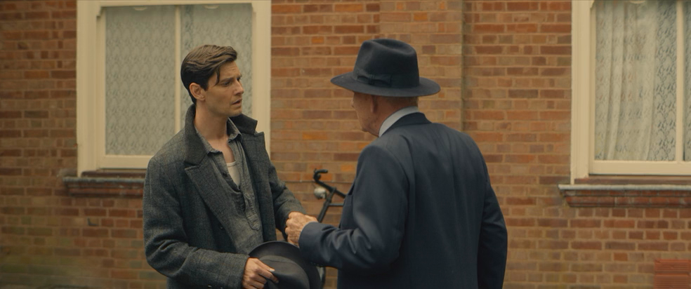 Критик (2023) HDRip-AVC_ivanes.mkv_20250201_184209.285.png