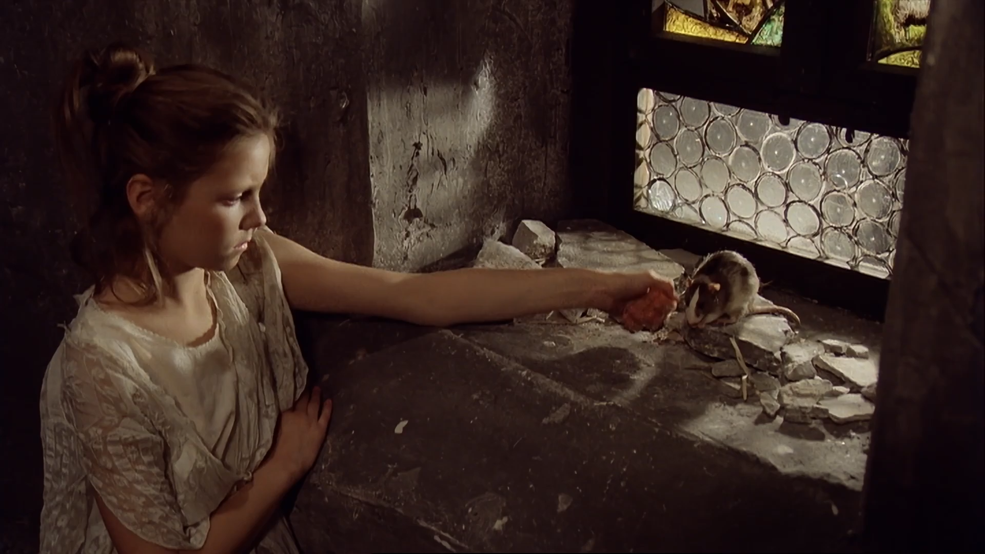 Gritta.von.Rattenzuhausbeiuns.1985.WEB-DL.1080p.RUS.GER.and.Ru.En.De.sub.mkv_snapshot_00.35.08.png