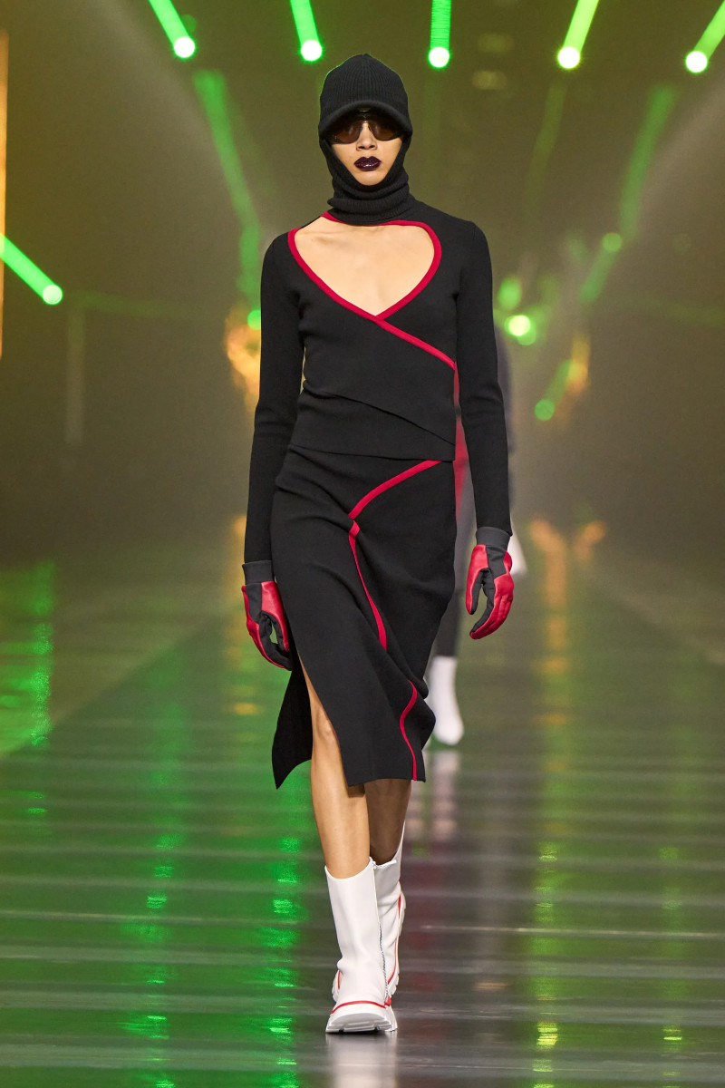 00017-ferrari-fall-2022-ready-to-wear-milan-credit-filippo-fior-gorunway.webp