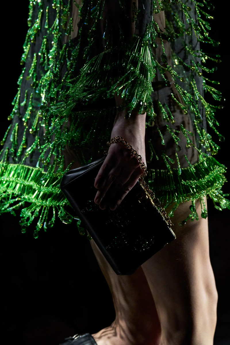 00255-dolce-and-gabbana-fall-2025-ready-to-wear-detail-credit-gorunway.webp