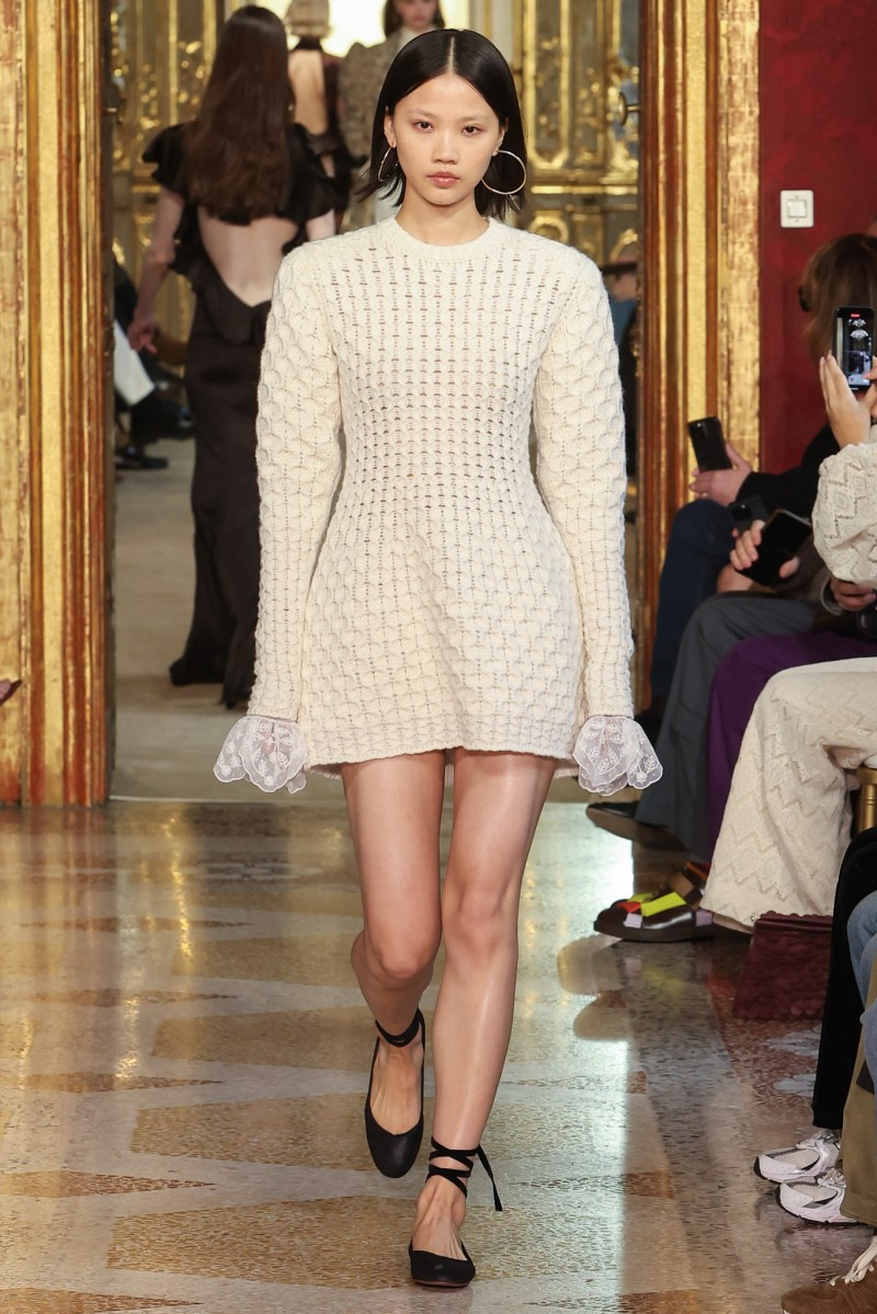 twinset-fall-25-rtw-r-ho-029.jpeg