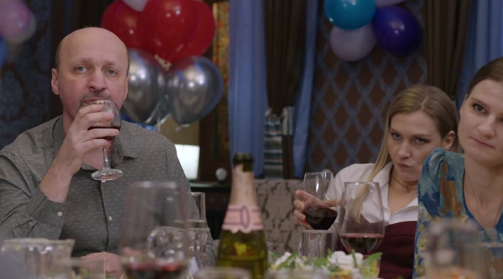 Запретная правда s01e01 WEBRip.avi_snapshot_43.32.png