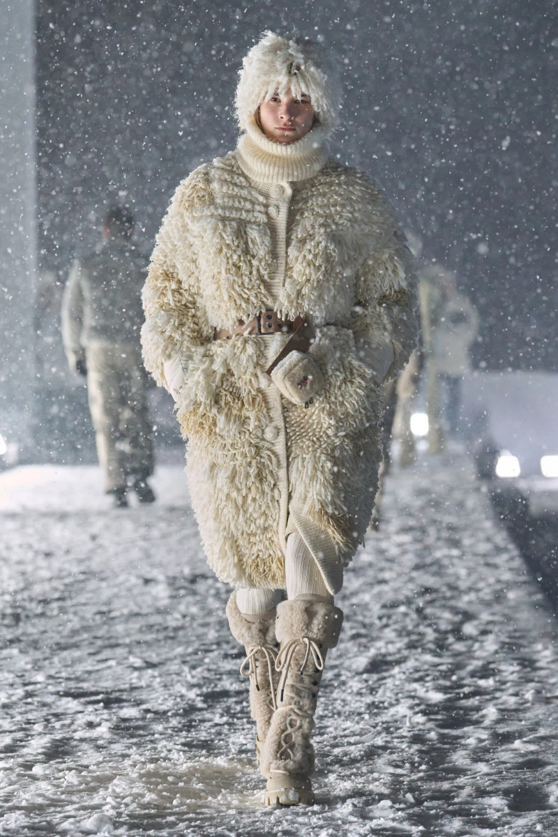 00125-moncler-grenob-fall-2025-ready-to-wear-credit-brand.webp