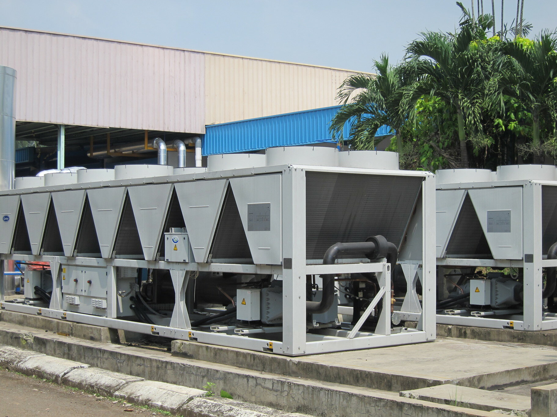 Обслуживание и ремонт чиллеров в Москве