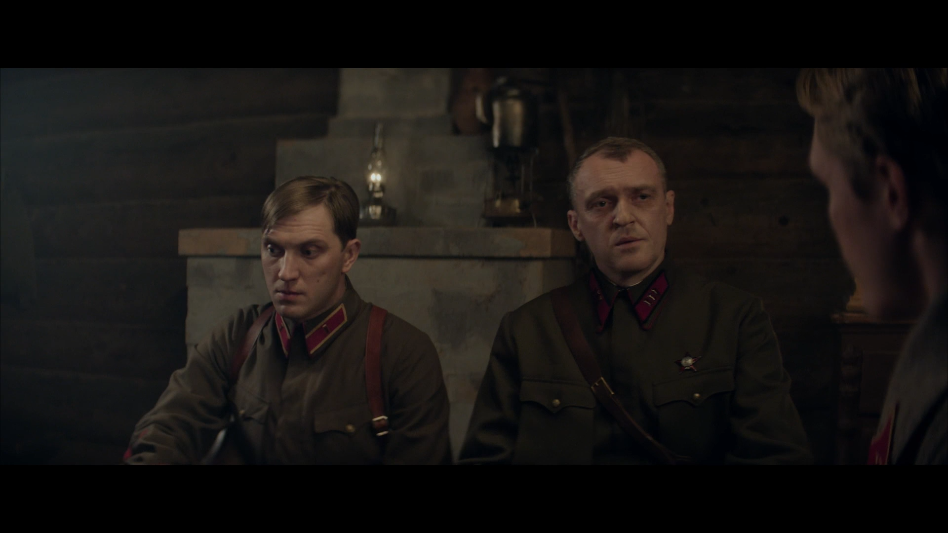 Roslyi.S01.E01.2025.WEB-DL.1080p.ExKinoRay.mkv_snapshot_33.45.png