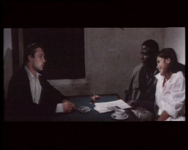 Les mendiants 1987 DVDRemux.mkv_snapshot_00.36.33.png