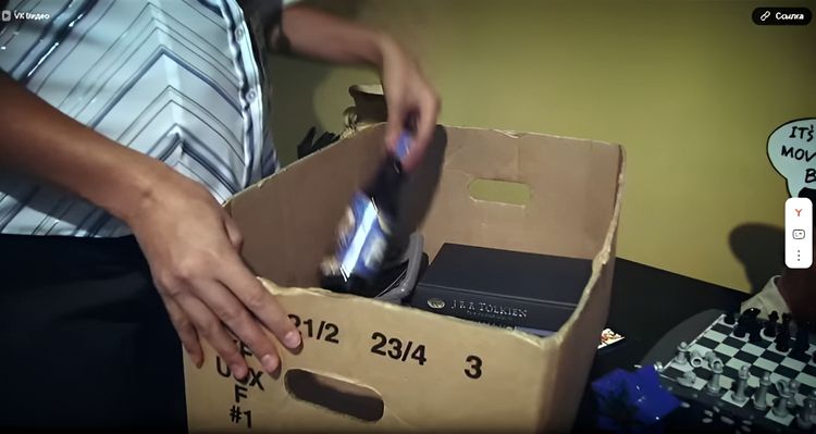 95-е: Беглецы во времени /Running Man/ 2013 (0:13:14 / 1:36:13)