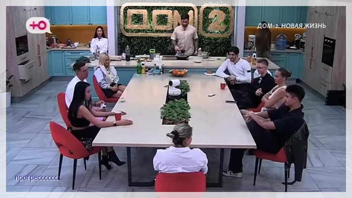 https://i6.imageban.ru/out/2025/08/25/a190b4b1d840aef1643c7f876f251020.jpg