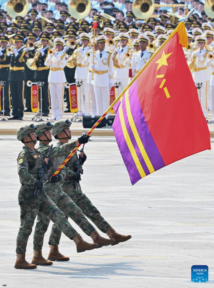 4 - L19WvS0zPaPCYz4j.jpg