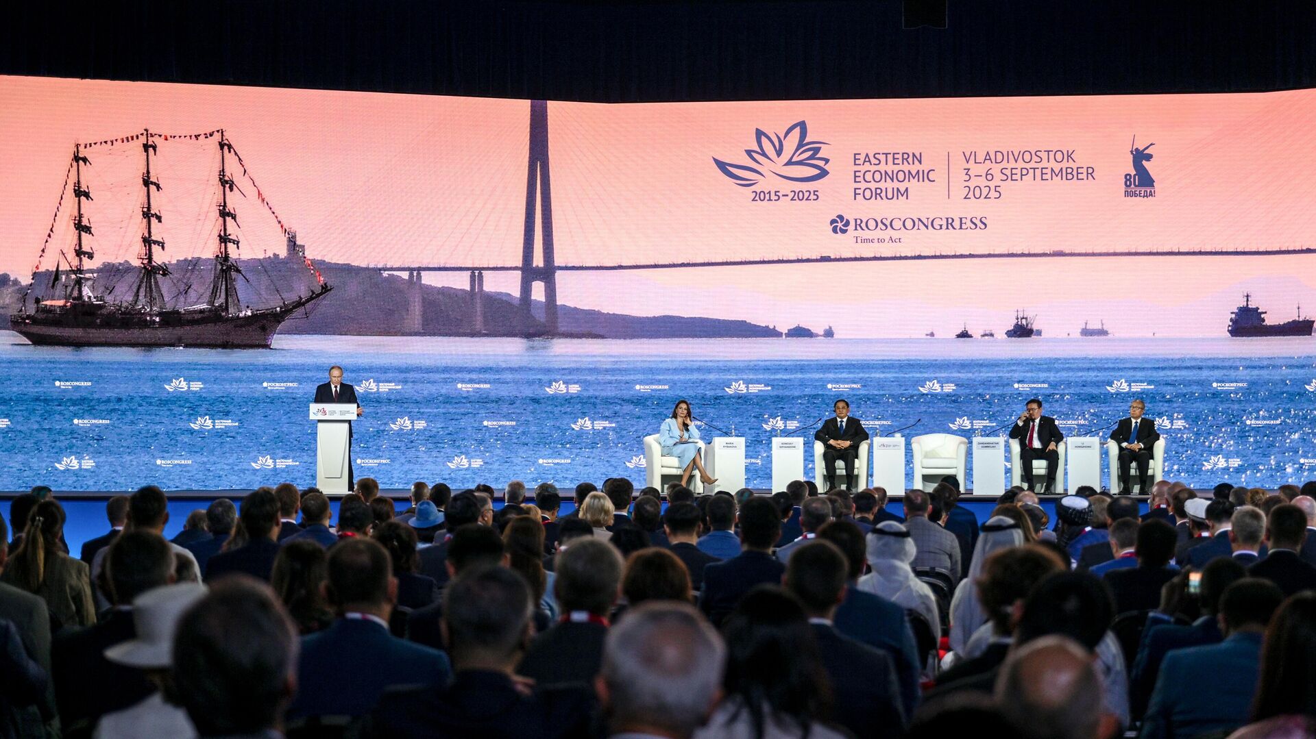 Путин оценил эффективность российских технологий для сжижения газа