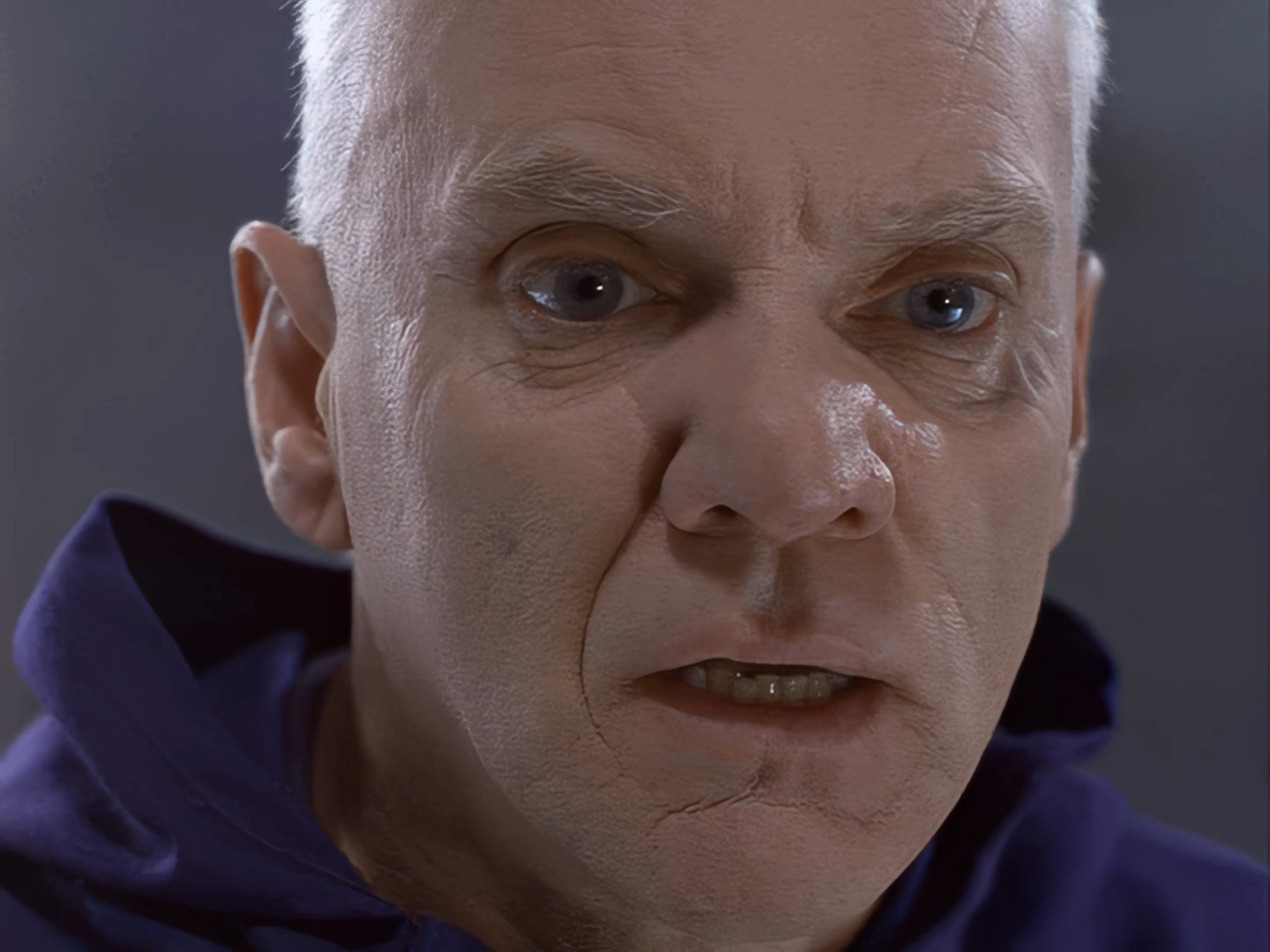 Lexx.Season.1.Dr.Rainbow.04.1080p.50fps.AI.mkv_snapshot_00.53.23.020.png
