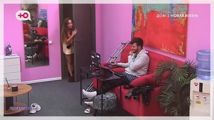 https://i6.imageban.ru/out/2025/09/20/8b2933eff1331c7808119334e9929f96.jpg