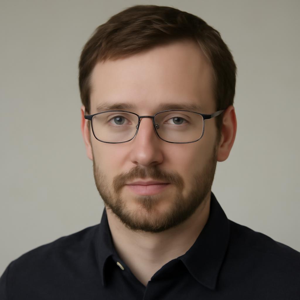 Алексей Воронов — портрет автора