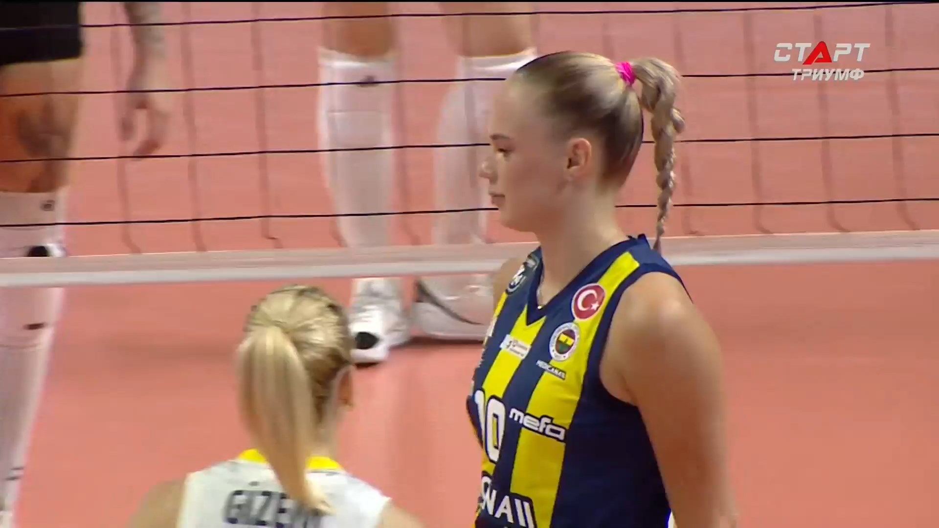 Фенербахче - Бешикташ.ts_snapshot_00.03.29.151.jpg