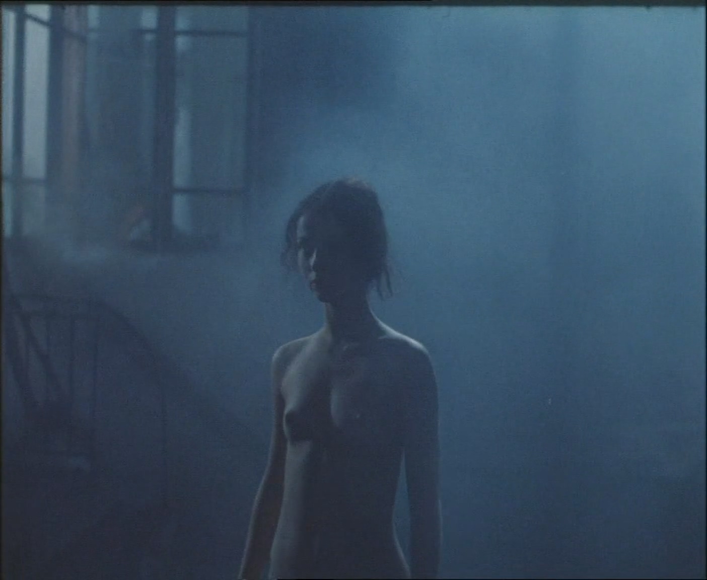 Елена Захарова Приют комедиантов (1995).mp4_20251119_194447.678.jpg