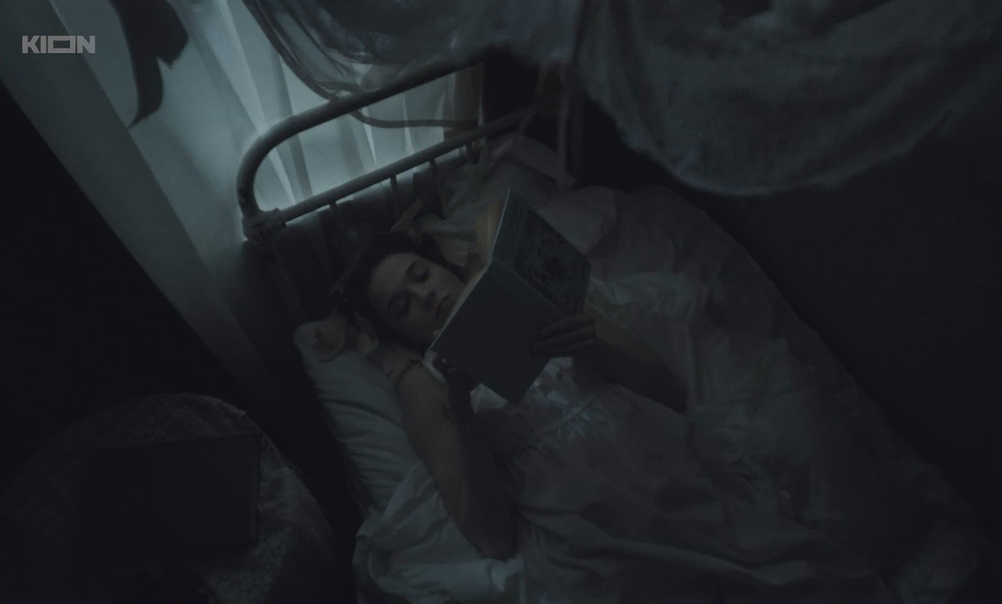 Семейное счастье (2025) WEBRip-AVC_ivanes.mkv_snapshot_00.12.59.917.png