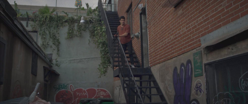 Ведьмина доска (2024) WEB-DLRip-AVC_ivanes.mkv_snapshot_00.30.33.958.png