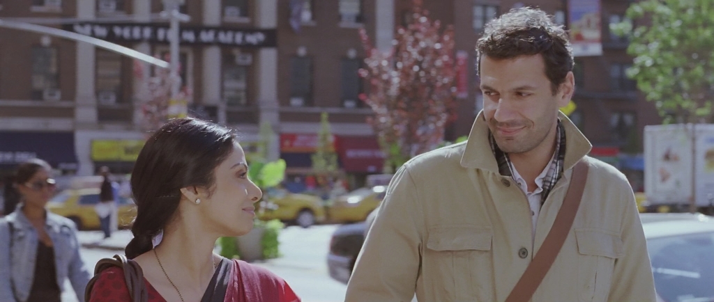 Инглиш-винглиш.2012.BDRip AVC msltel.mkv_snapshot_01.06.54.886.jpg