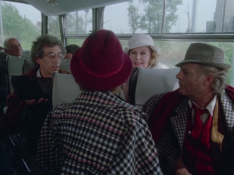 Джинджер и Фред.1986.BDRip AVC msltel.mkv_snapshot_00.48.23.067.jpg