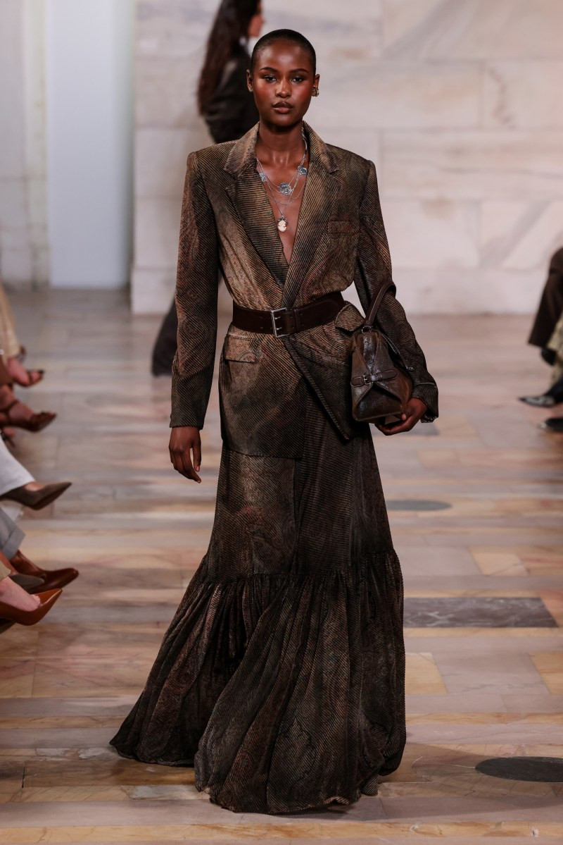 Ralph-Lauren-s25-rtw-runway-MO-018.jpg