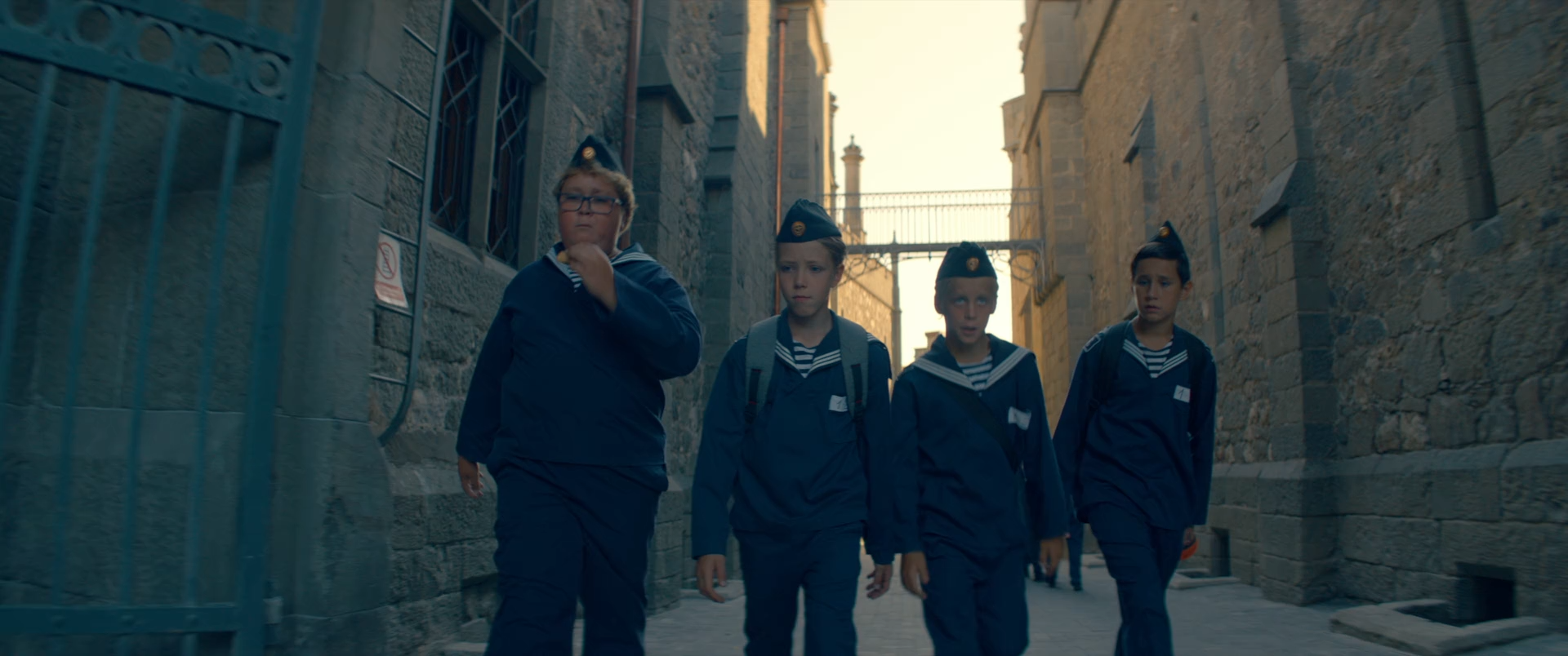 Tri.druga.klad.i.matros.Koshka.S01.E01.2025.WEB-DL.1080p.mkv_snapshot_25.33.png