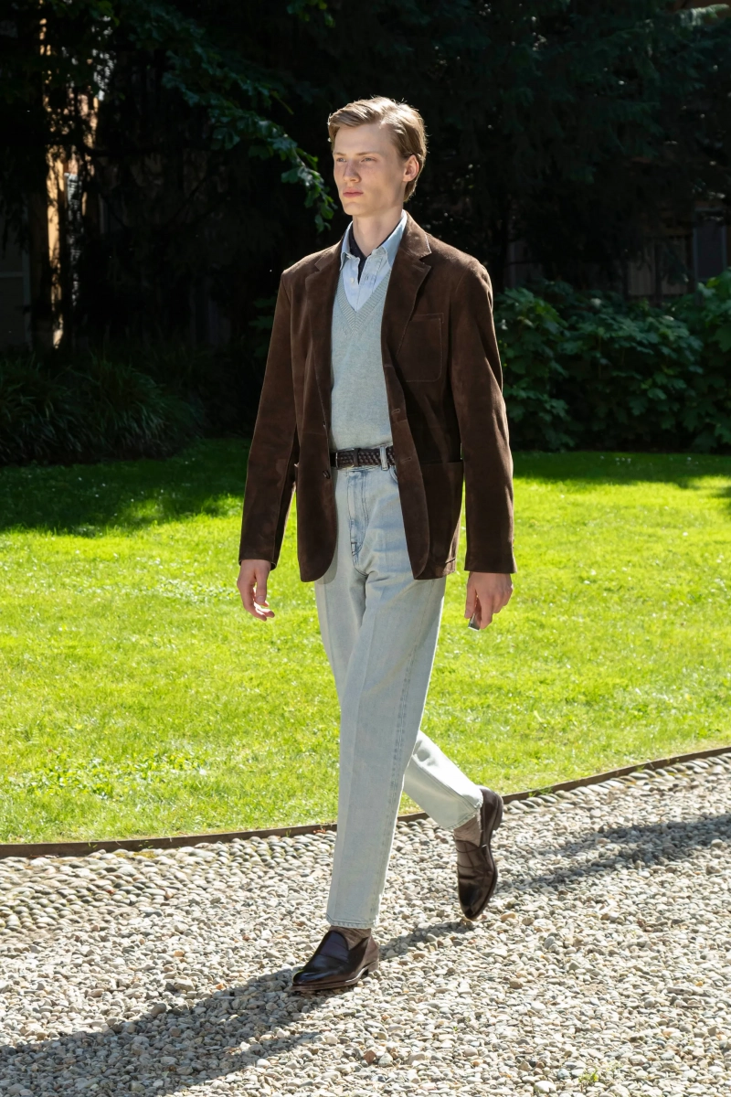 00011-dunhill-spring-2025-menswear-credit-brand.webp