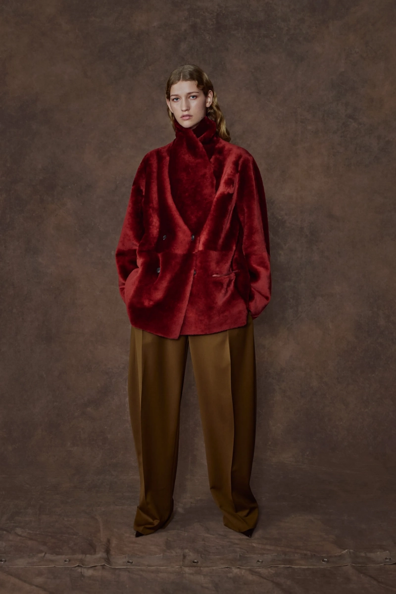 00021-ferragamo-pre-fall-2026-credit-brand.webp