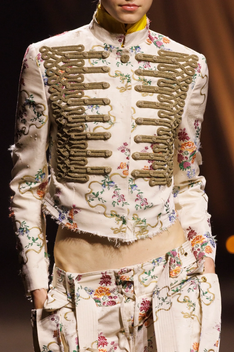 00028a-mcqueen-spring-2026-ready-to-wear-details-credit-brand.webp