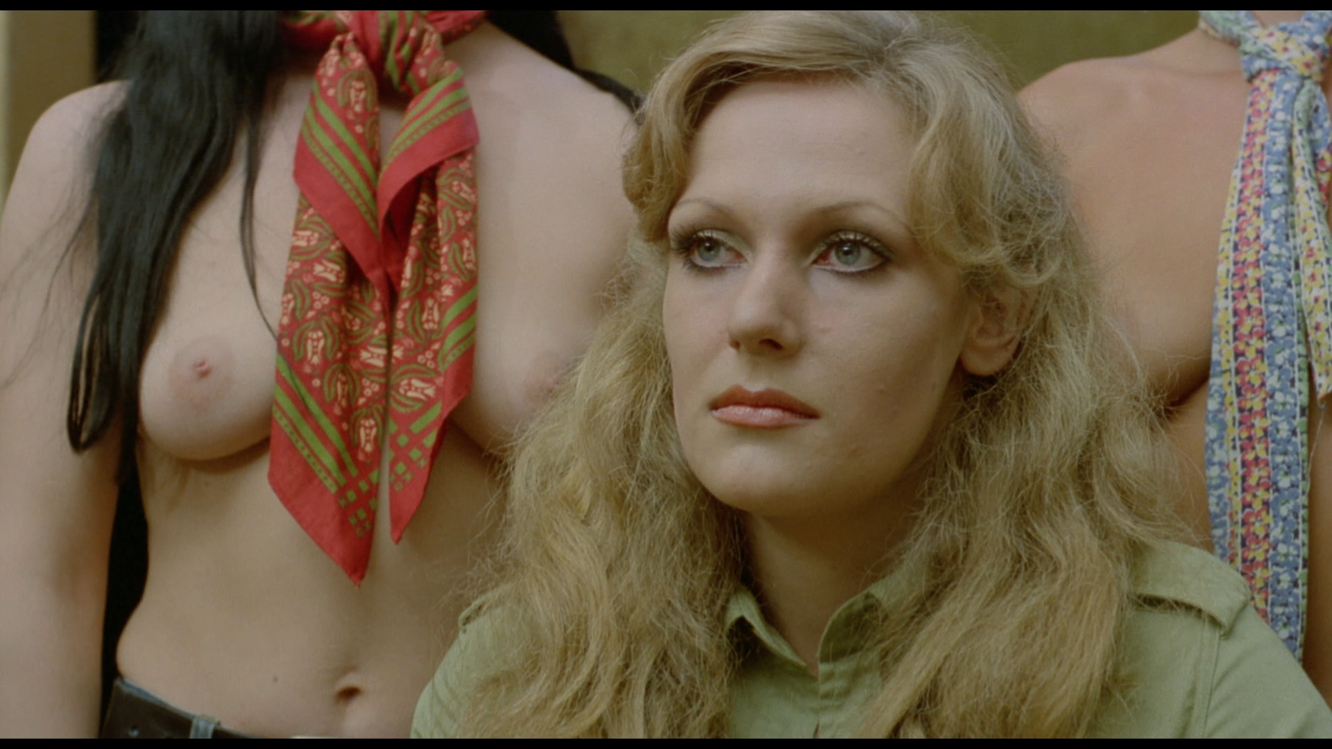 Frauen im Liebeslager 1977 (Uncut version)009498.png