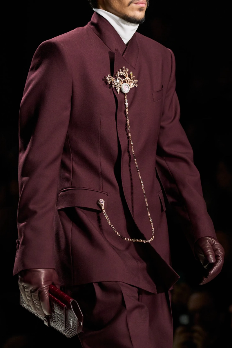 00209-dolce-and-gabbana-fall-2026-menswear-details-credit-gorunway.webp