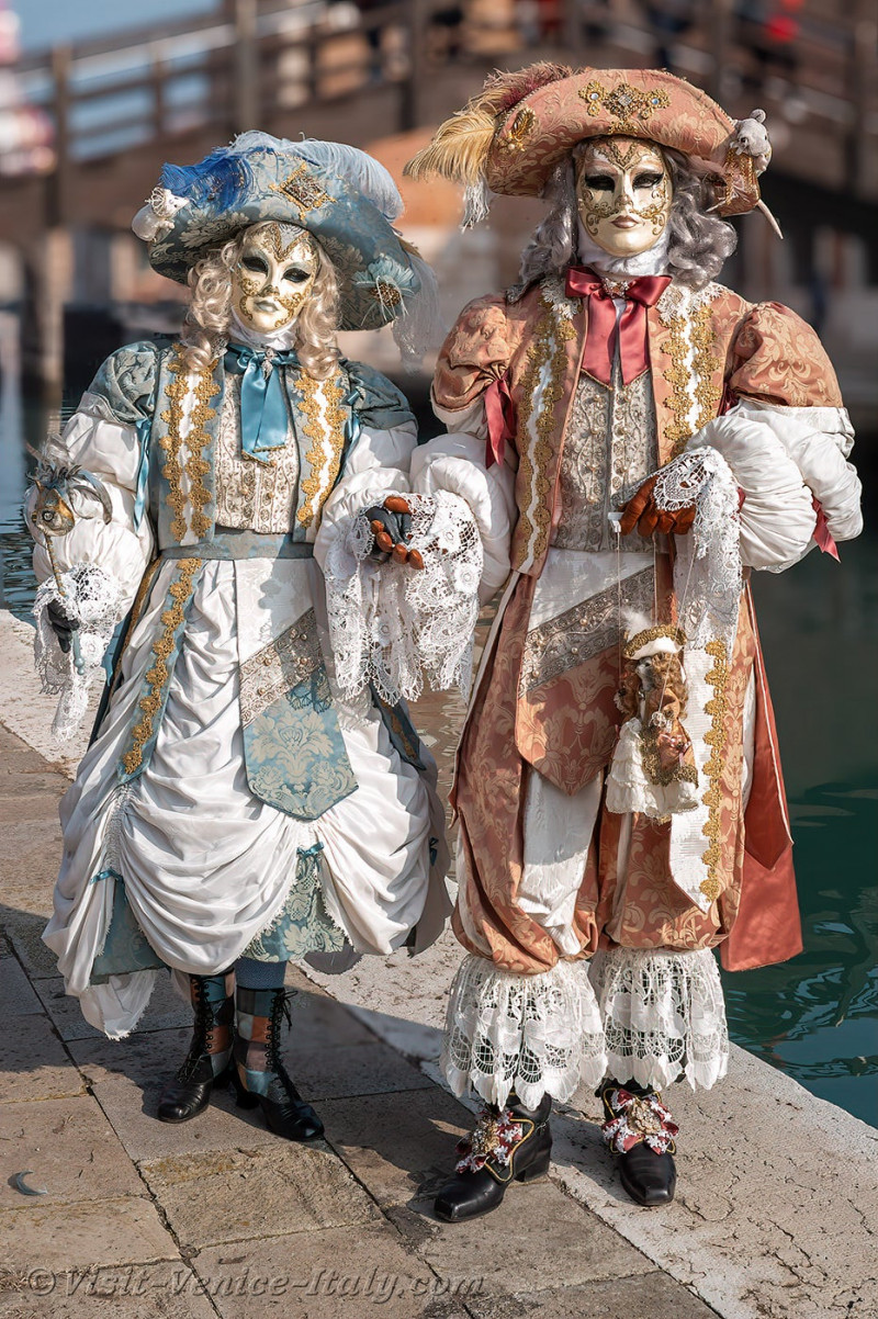 carnival-venice-2024-costume-masks-733.jpg