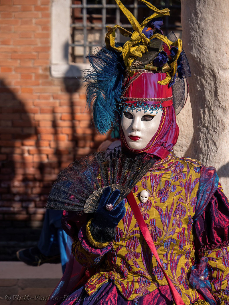 venice-carnival-mask-costume-arsenal-156.jpg