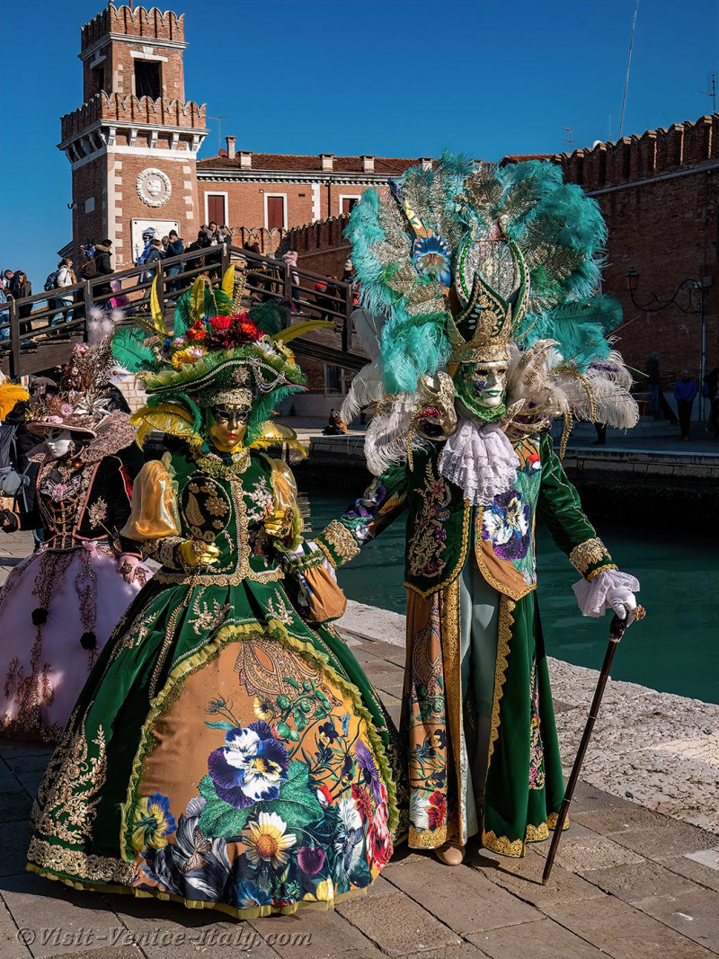 venice-carnival-mask-costume-arsenal-451.jpg