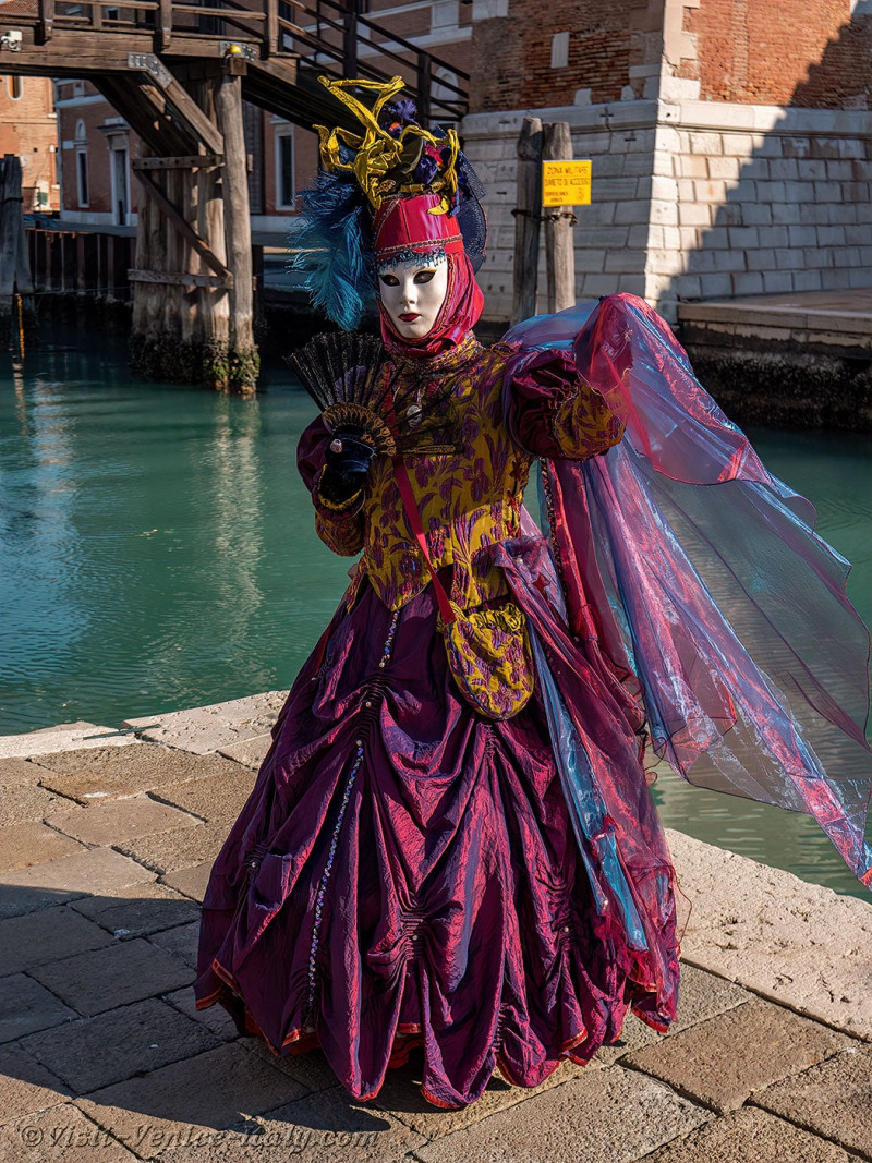 venice-carnival-mask-costume-arsenal-159.jpg